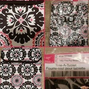 Thirty-One Tote a Tablet in pink pop medallion